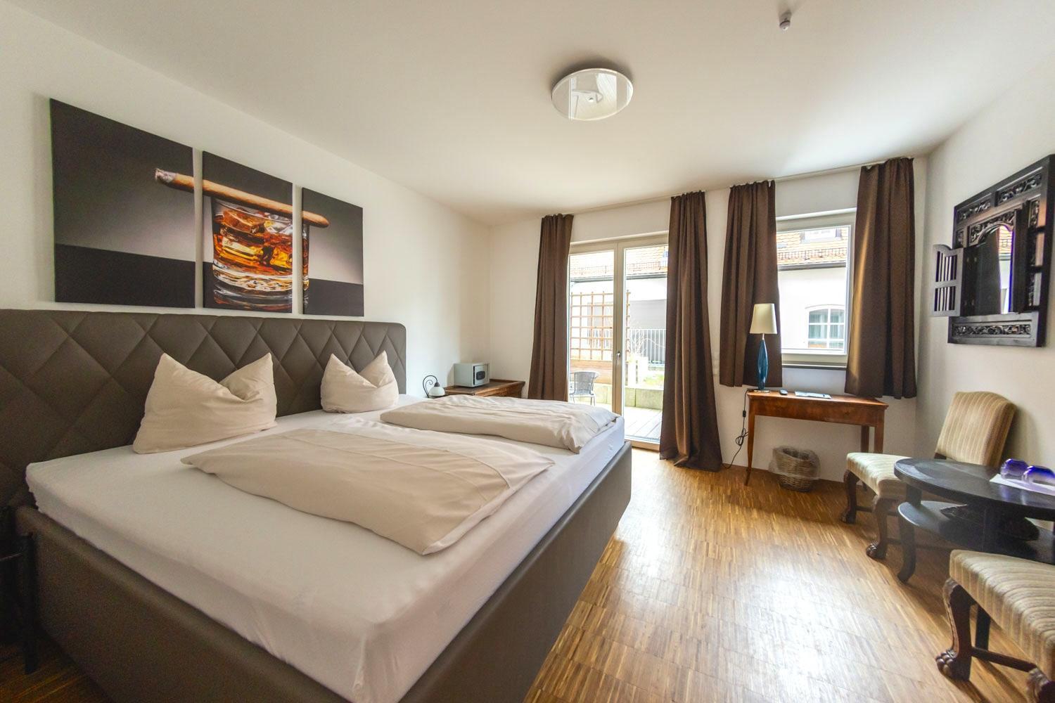 Hotel Freischuetz Landshut Bagian luar foto