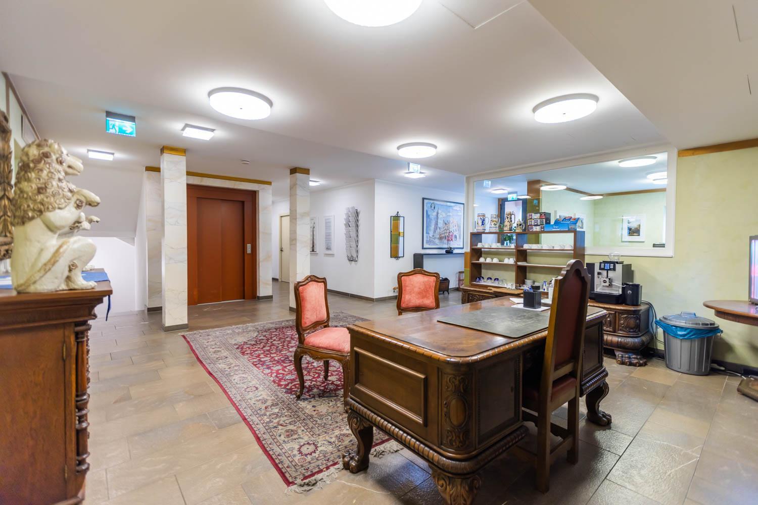 Hotel Freischuetz Landshut Bagian luar foto
