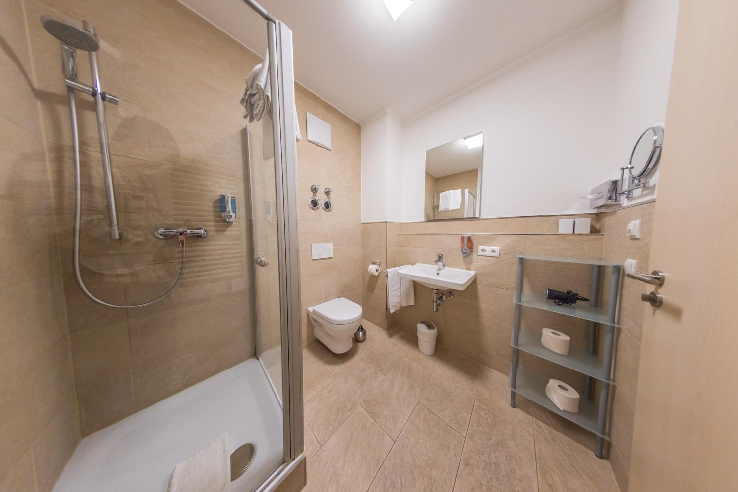 Hotel Freischuetz Landshut Bagian luar foto