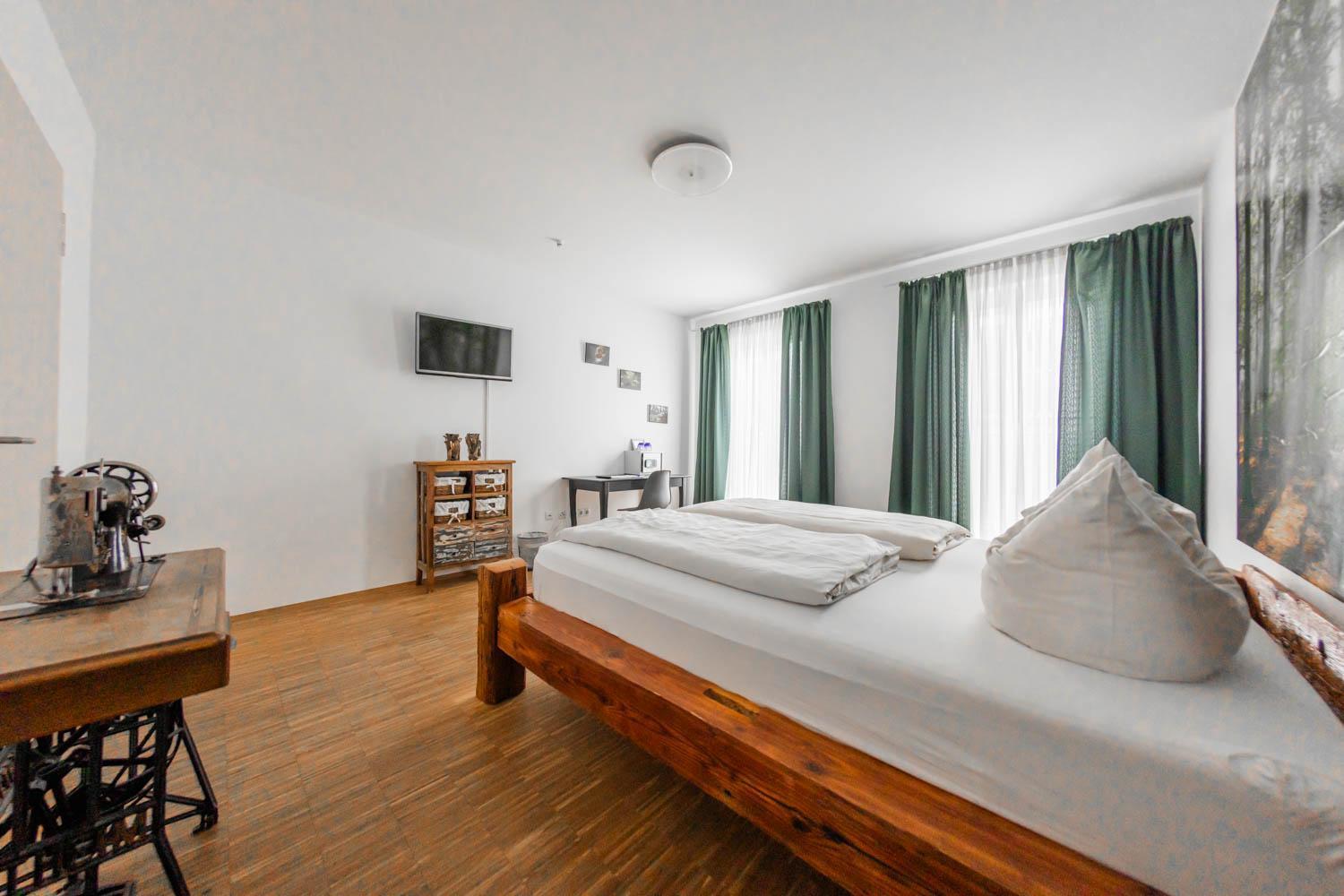 Hotel Freischuetz Landshut Bagian luar foto