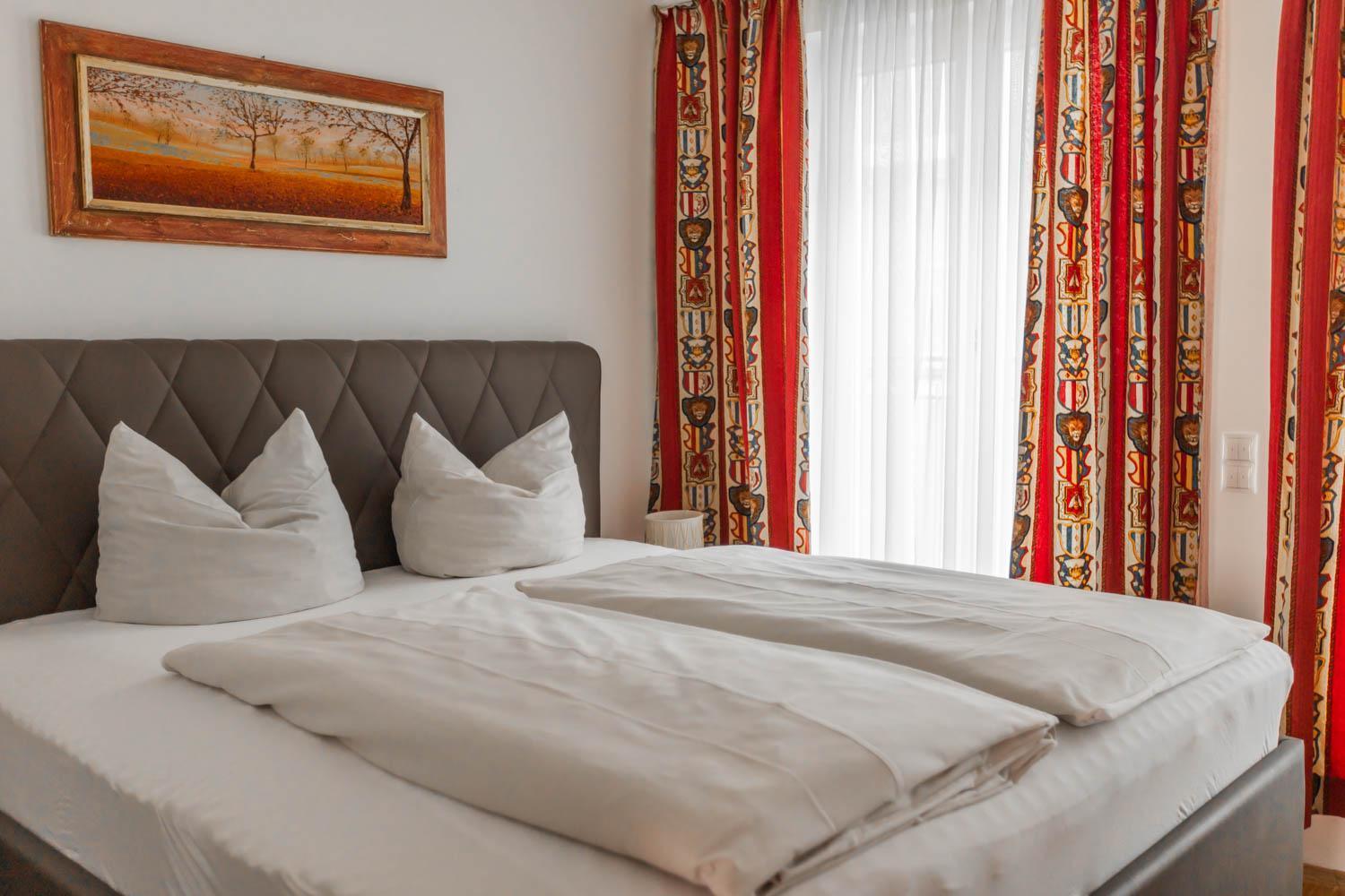 Hotel Freischuetz Landshut Bagian luar foto